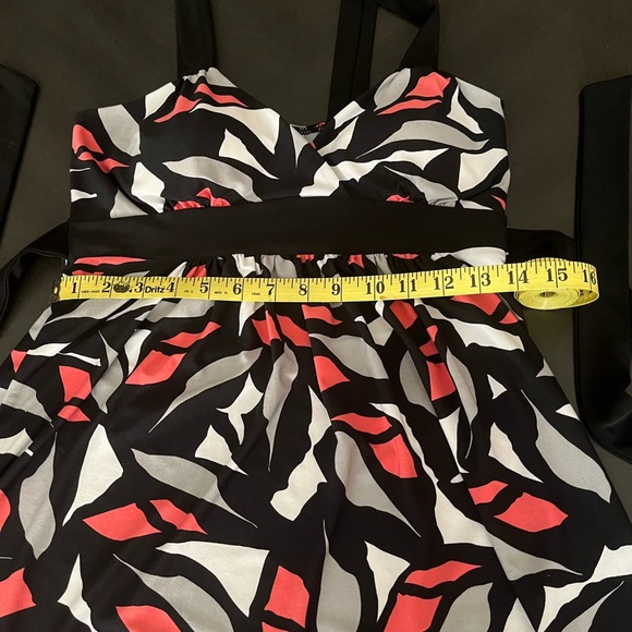 Impress sundress medium size with chest padding and black ties - Picture 7 of 7